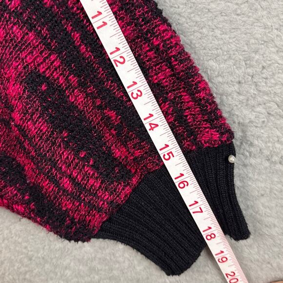 Vintage Women's Dolman Sleeve Acrylic Sweater Red Black Swirl 80s Vibe Retro - Picture 5 of 8